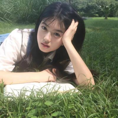 葛洛莉亚·贝尔